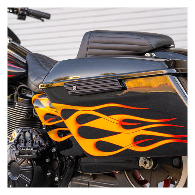 Arlen Ness 10 Gauge Satteltaschenverschlussabdeckungen für Harley