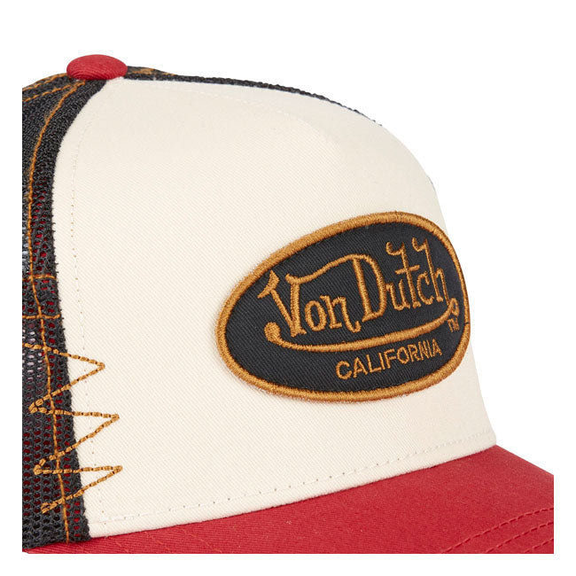 Von Dutch Kappe mit verunstaltetem Logo