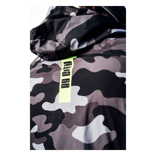 By City Militärische Regenjacke