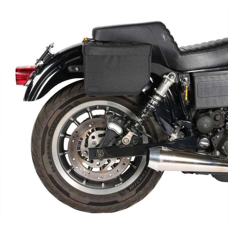 Thrashin Supply Essential Base 10L Überwurf-Motorrad-Satteltaschen-Set