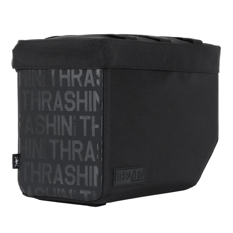 Thrashin Supply Essential Base 10L Überwurf-Motorrad-Satteltaschen-Set