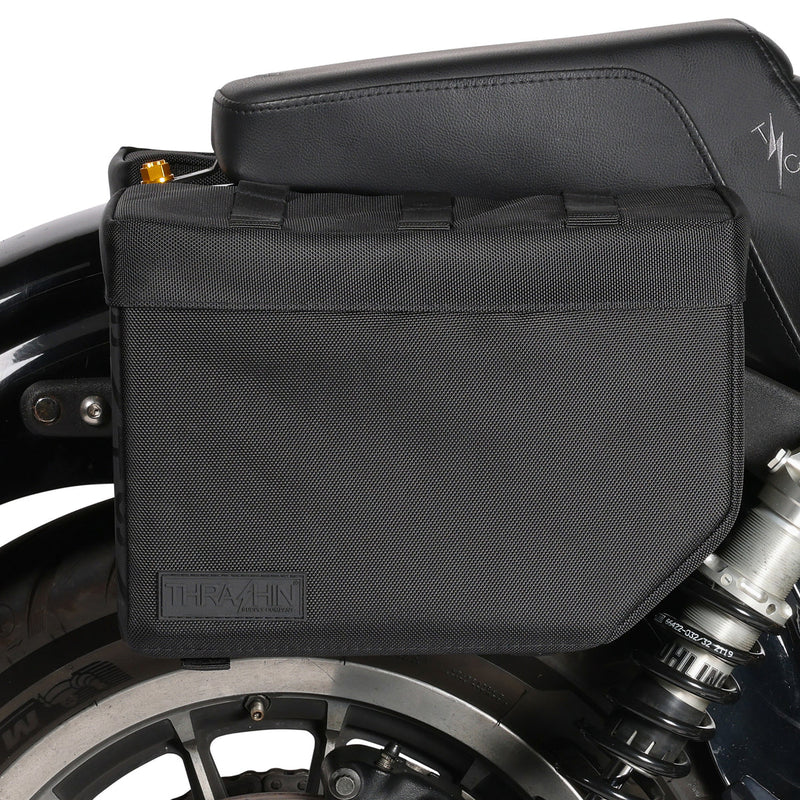 Thrashin Supply Escape Base 18L Überwurf-Motorrad-Satteltaschen-Set