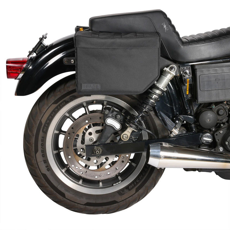 Thrashin Supply Escape Base 18L Überwurf-Motorrad-Satteltaschen-Set