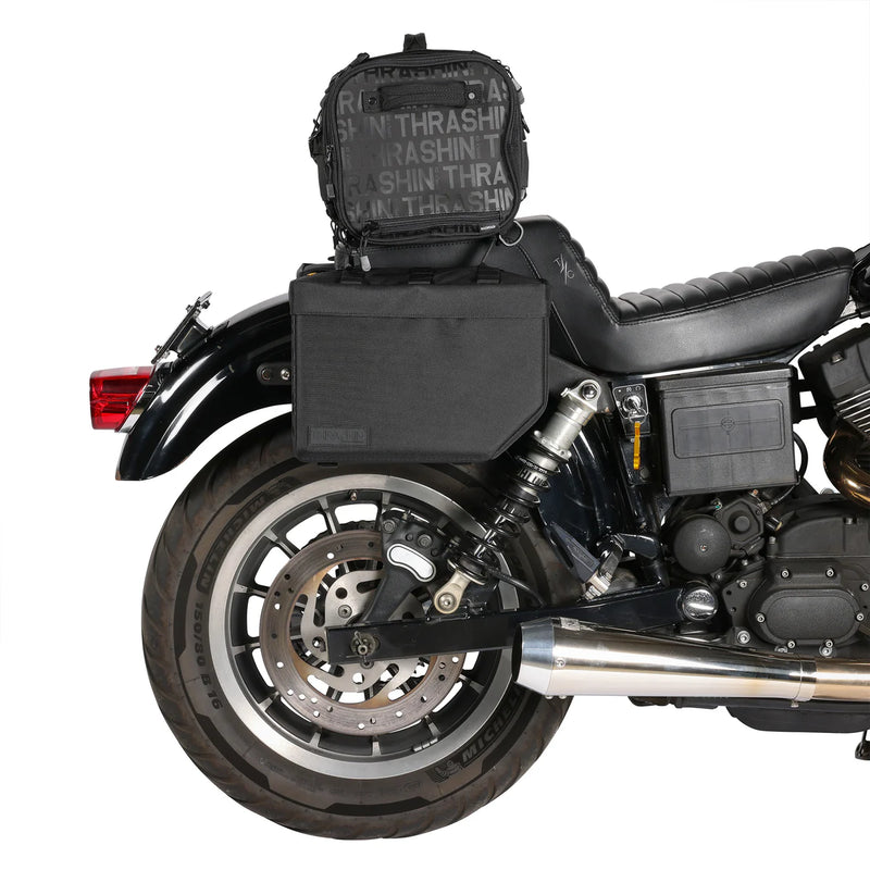 Thrashin Supply Escape Base 18L Überwurf-Motorrad-Satteltaschen-Set
