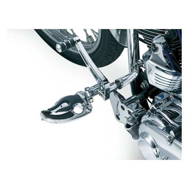 Kuryakyn Footpegs Harley All traditional H-D male mount. (excl. rider/passenger on: 18-21 Softails; 20-21 Livewire. excl. rider location on: 15-20 XG; 10-21 XL1200X/XS; 11-20 XL1200C; 12-16 XL1200V) Kuryakyn Flamin Switchblade Pegs for Harley Customhoj